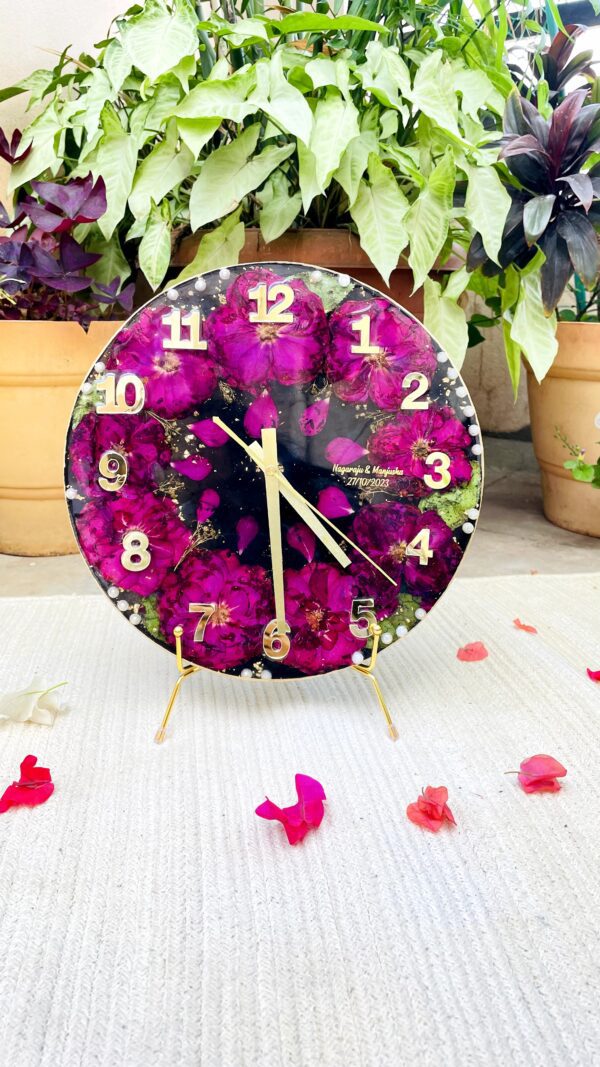 handcrafted resin wall hangings – elegant & artistic home décor